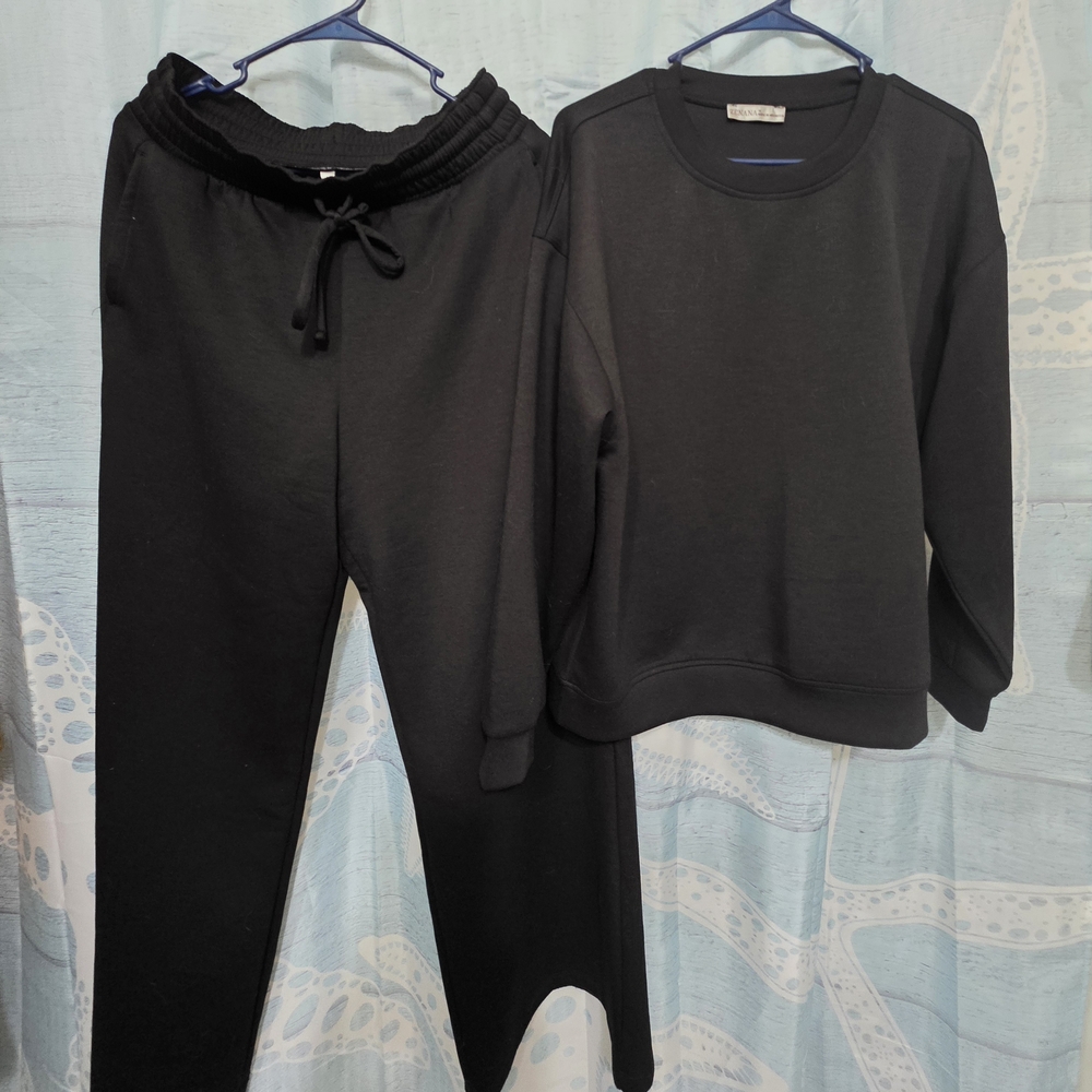 Zenana Outfitters Lounge Set - Picture 2 of 5